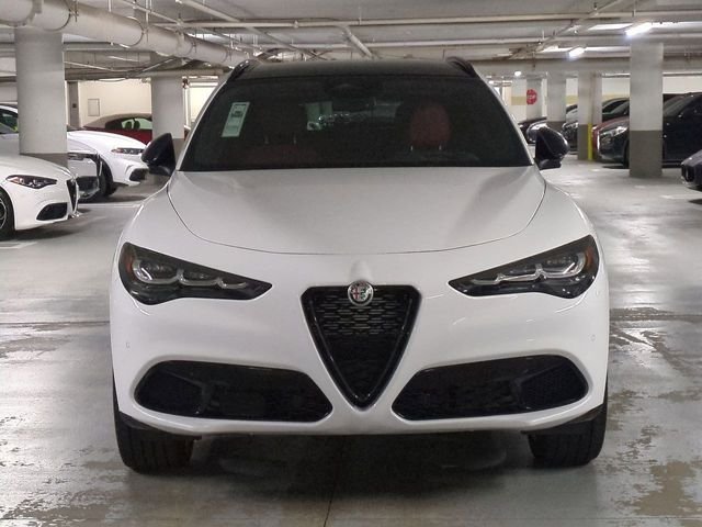 New 2026 Milano White Exterior Paint Alfa Romeo Veloce image 2