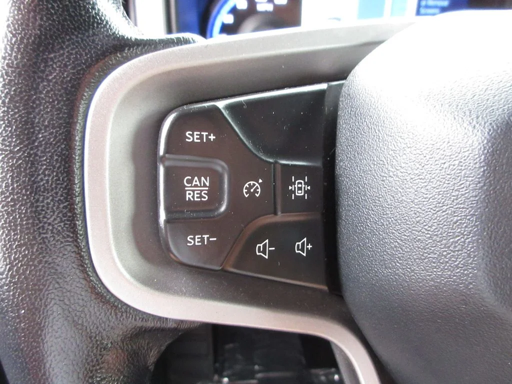 Certified Used 2022 Shadow Black Ford Outer Banks image 14