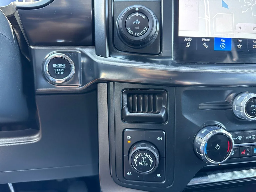 Certified Used 2025 Black Ford Lariat image 27