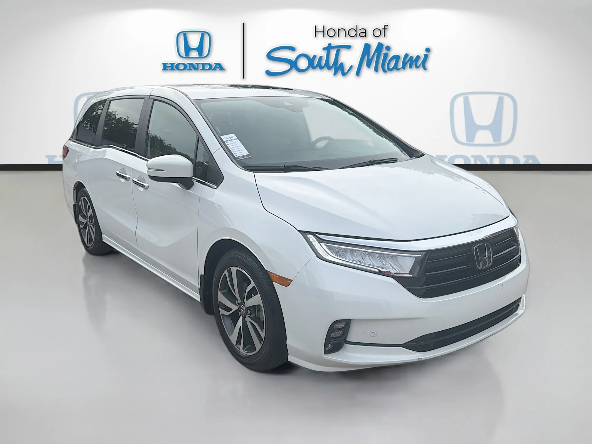 2023 Honda Odyssey Touring's photo
