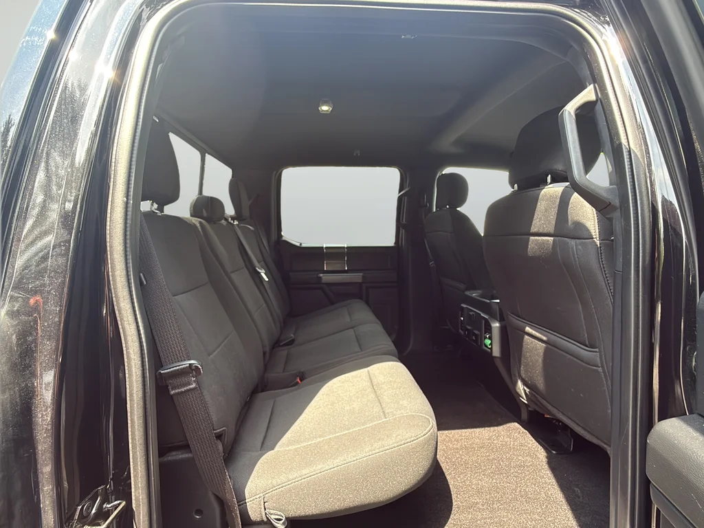 Used 2019 Black Ford XLT image 25