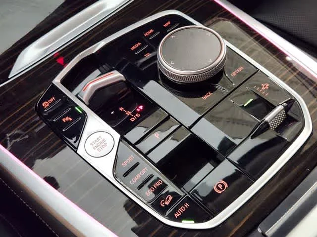 Used 2025 Alpine White BMW xDrive40i image 19