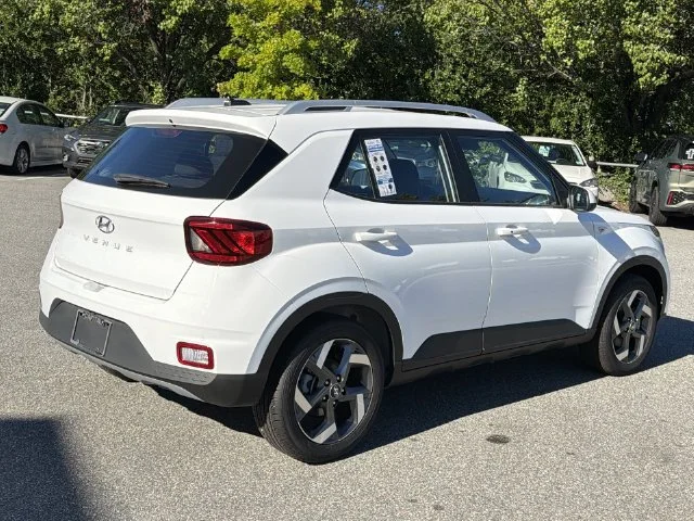 Used 2026 White Hyundai SEL image 13