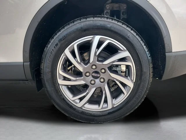 Used 2024 Tan Lincoln Premiere image 33