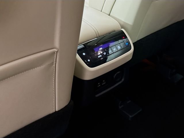 Used 2023 Mineral INFINITI LUXE image 26