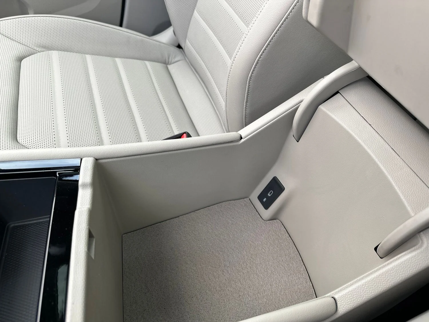 New 2026 White/off-white Volkswagen 2.0T SEL image 67