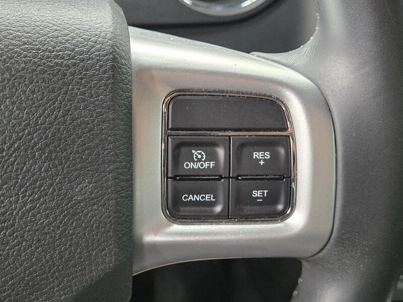 Used 2013 Granite Crystal Metallic Dodge R/T Classic image 19
