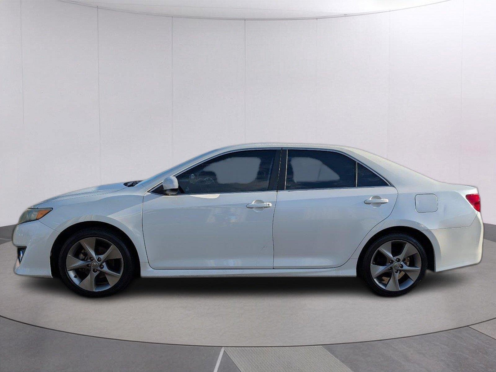 Used 2014 Toyota Camry SE Sport with VIN 4T1BF1FK1EU460074 for sale in Hattiesburg, MS