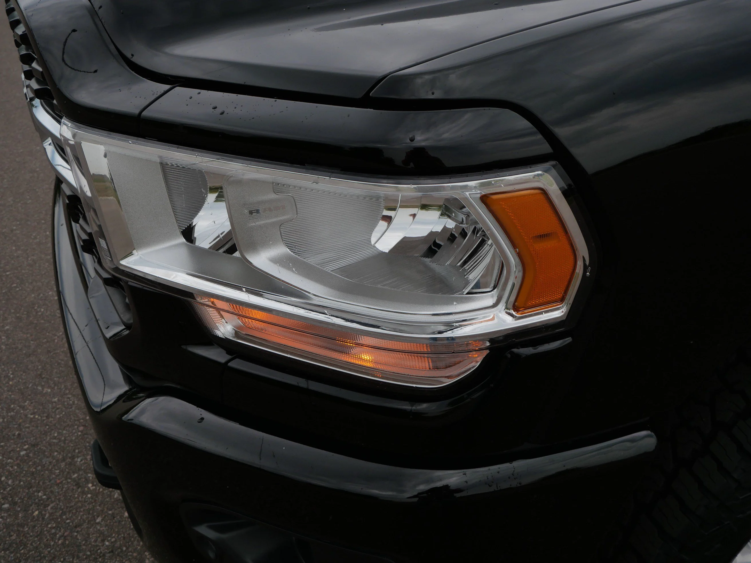 Certified Used 2023 Diamond Black Crystal Pearlcoat Ram Big Horn image 15