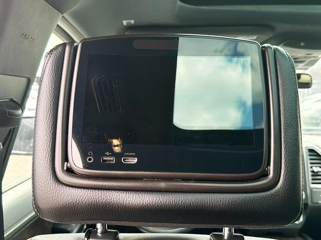 Used 2018 Black Ford Limited image 25