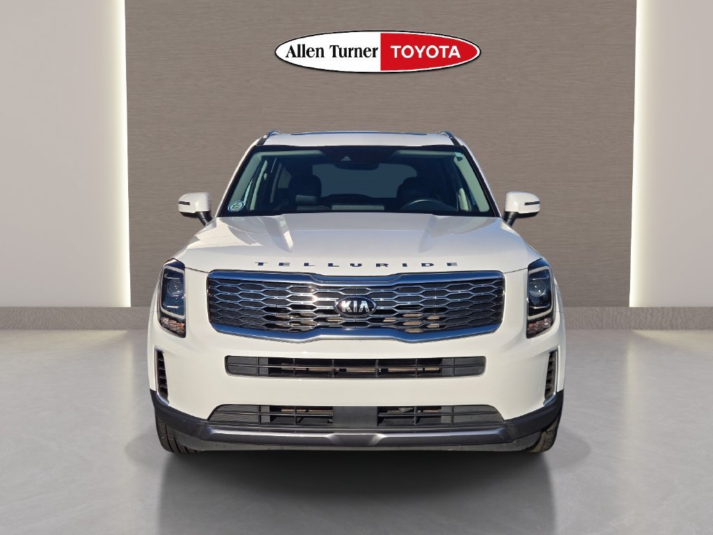 Used 2020 White Kia S image 4
