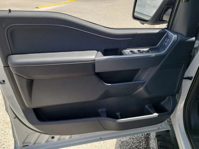 New 2026 Avalanche Ford XLT image 16