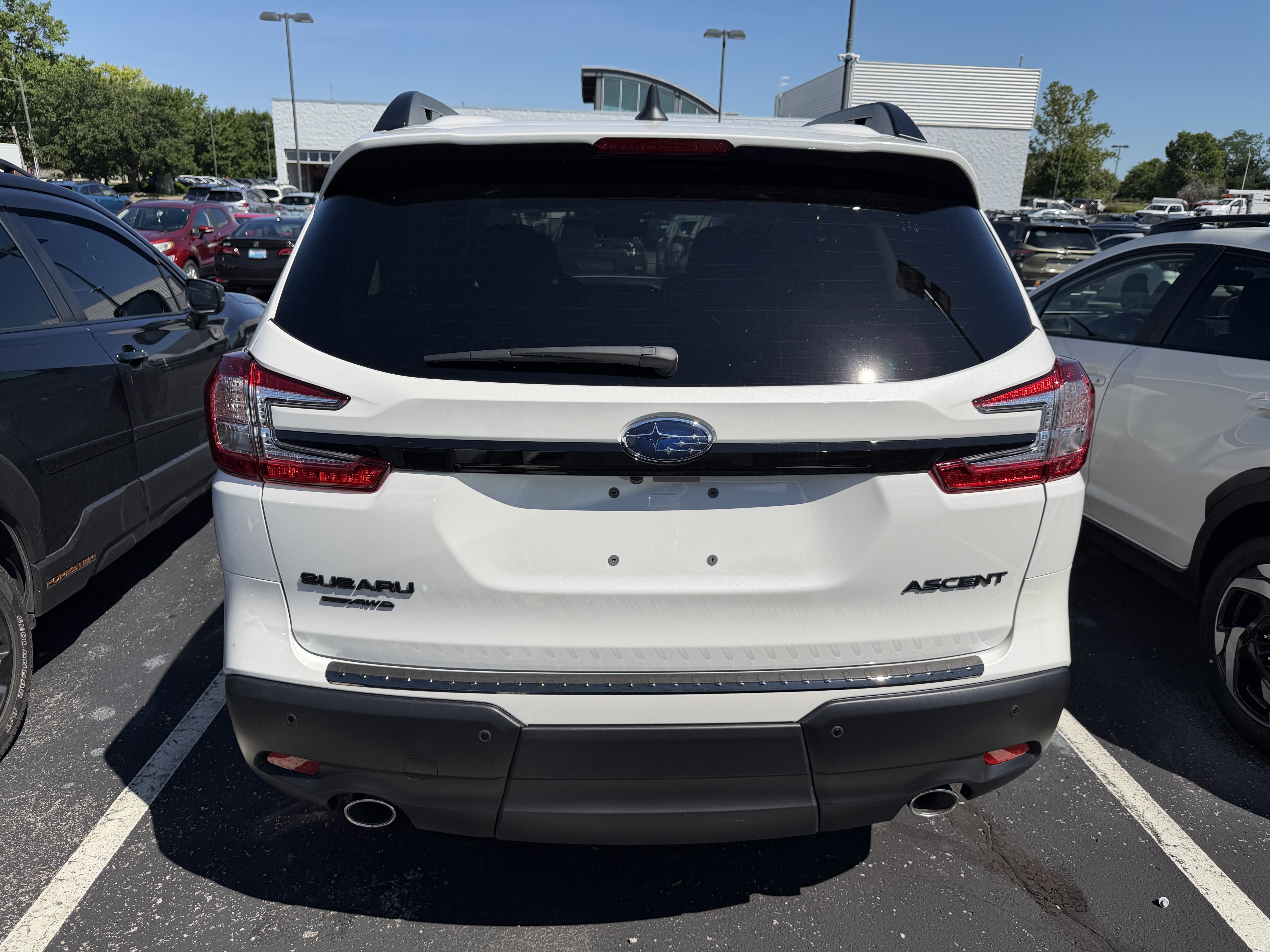 New 2026 CRYSTAL WHITE PEARL Subaru Premium 7-Passenger image 6