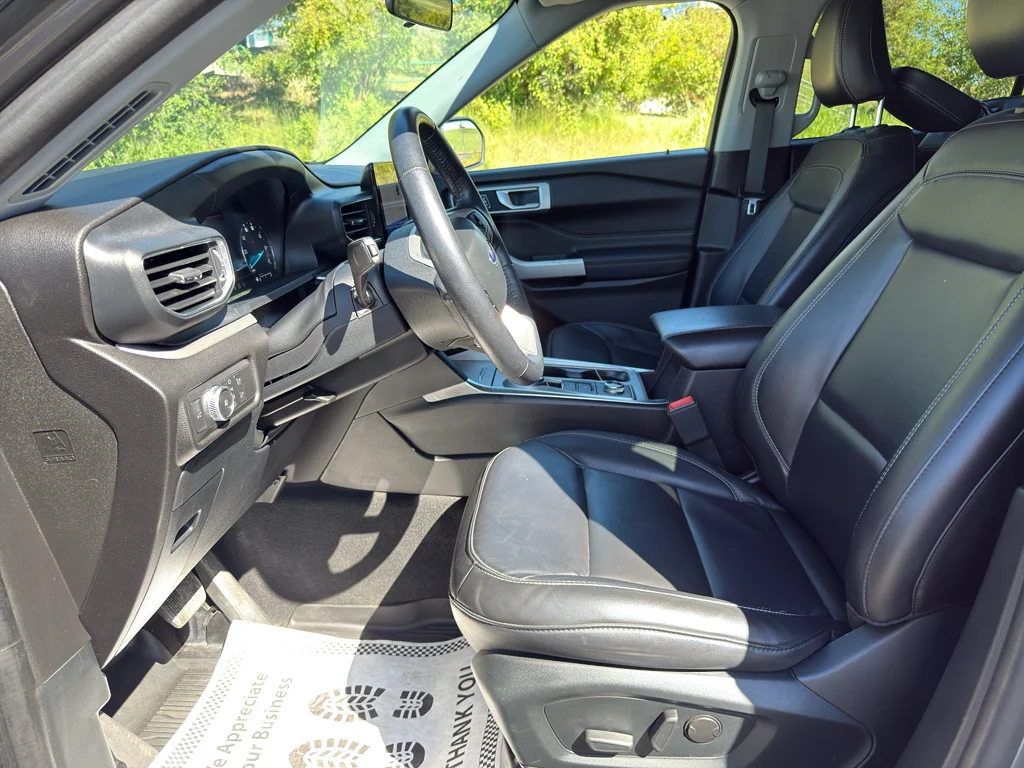 2022 Ford Explorer XLT - Photo 15