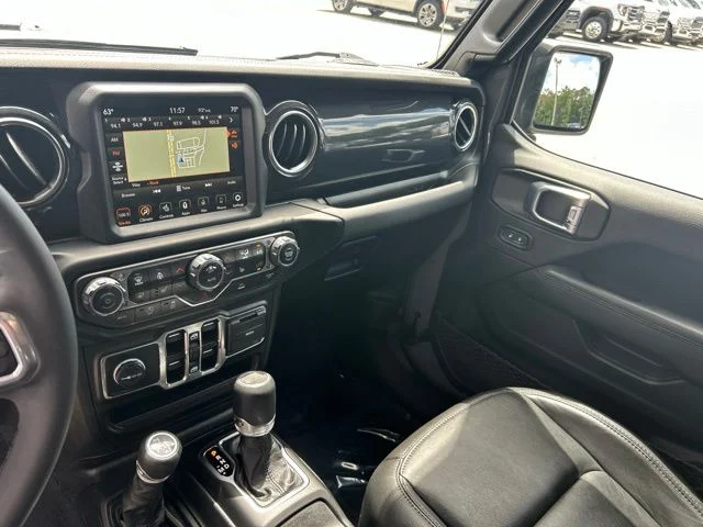 2023 Jeep Wrangler 4-Door Sahara Altitude - Photo 20