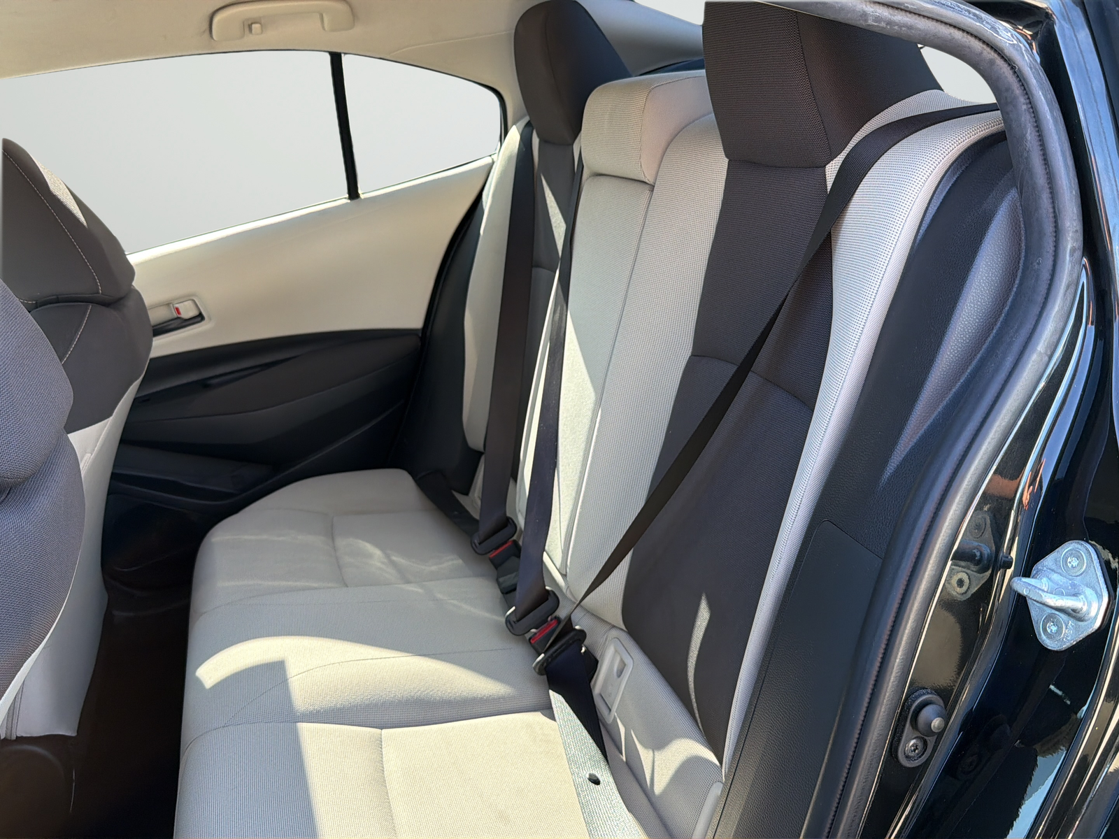 Used 2022 Black Sand Pearl Toyota LE image 33
