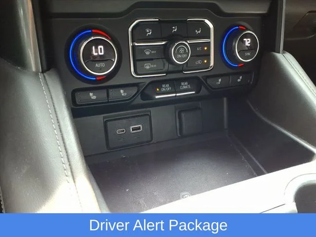 Used 2021 White Chevrolet Z71 image 7