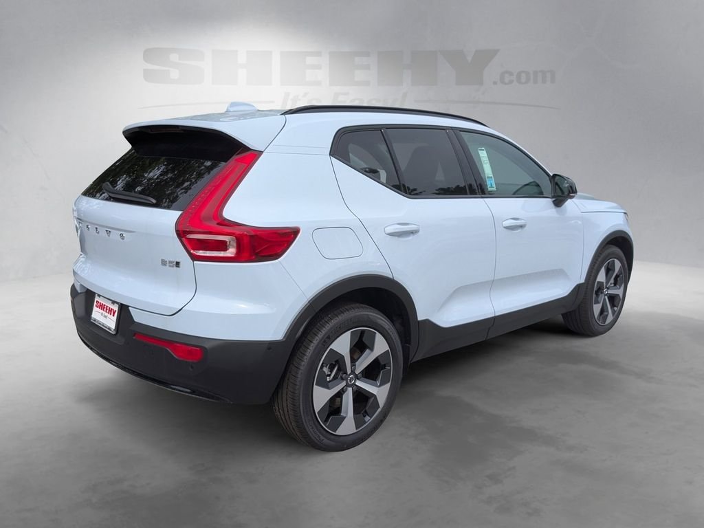 2026 Volvo XC40 Plus - Photo 25
