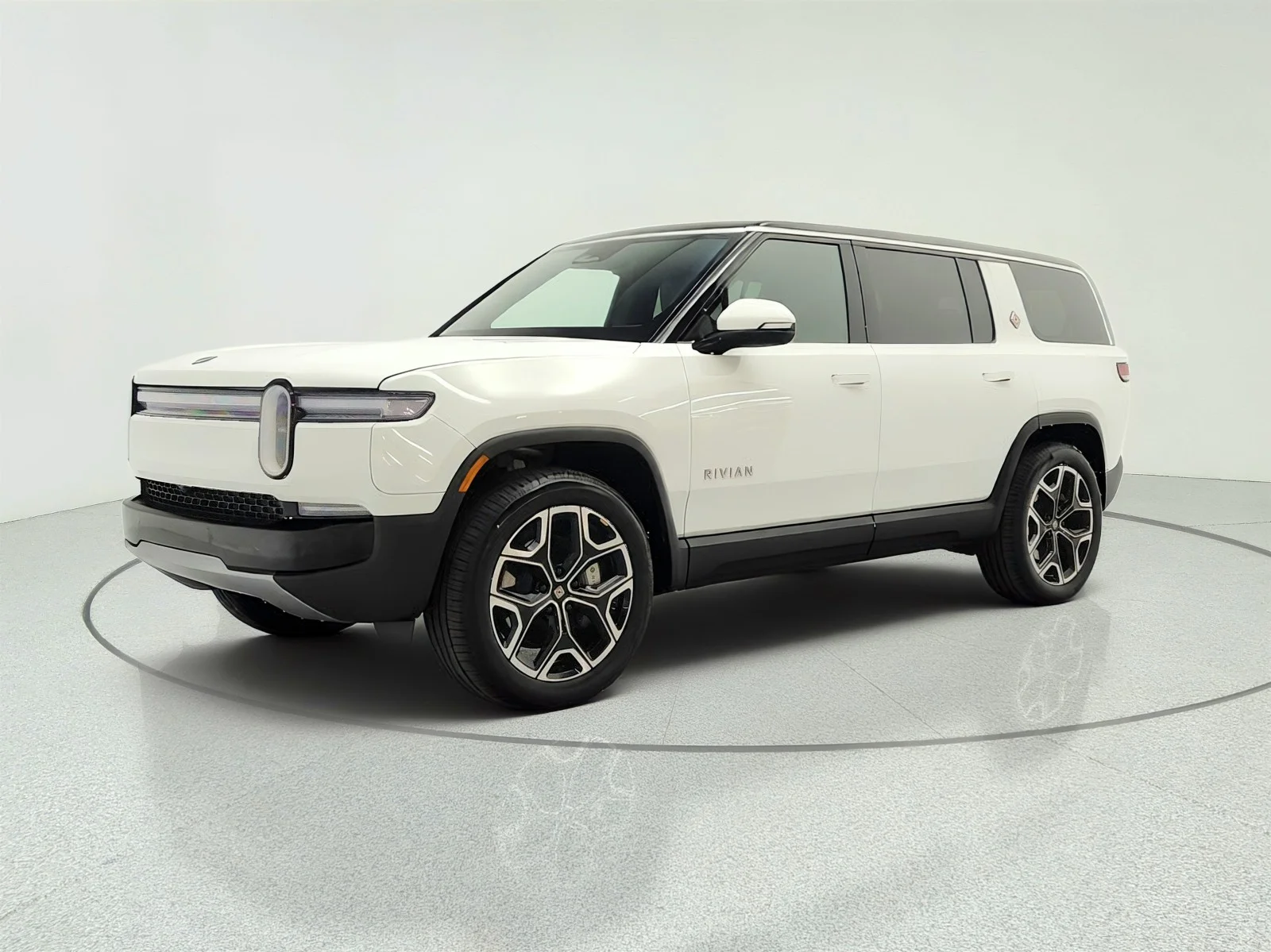 Used 2025 WHITE Rivian Adventure Dual-Motor Large Pack image 1