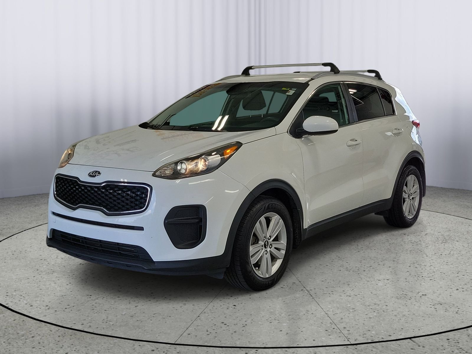 Used 2019 White Kia LX image 4