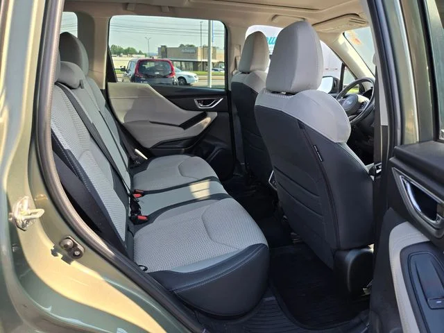 Used 2021 Green Subaru Premium image 20
