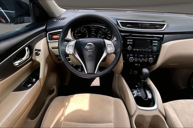 Used 2016 Black Nissan SV image 5