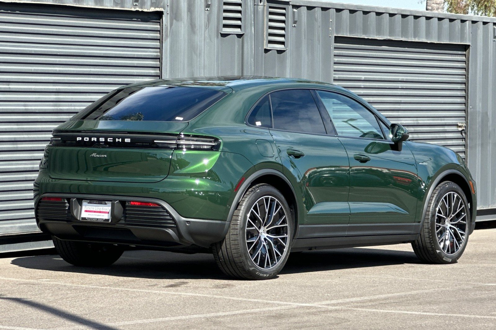 New 2026 Oak Green Metallic Neo Porsche Electric image 8