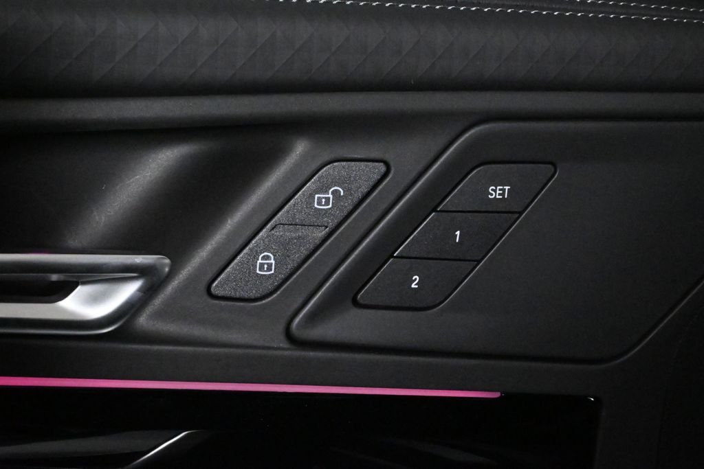 2025 BMW X2 28i - Photo 30