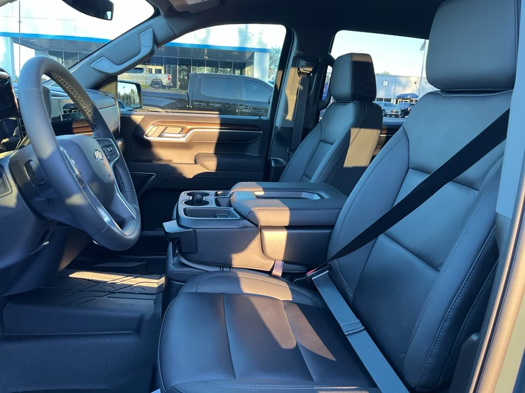 2026 Chevrolet Silverado 1500 LT - Photo 13