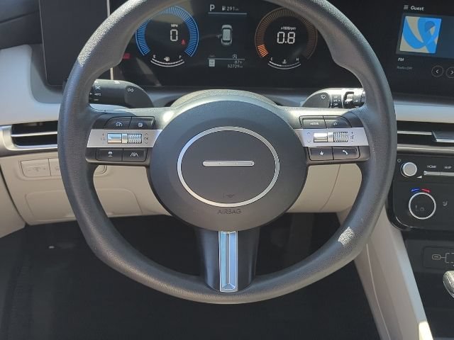 Used 2025  Hyundai SEL image 20