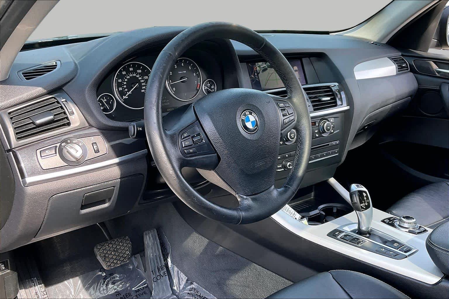 Used 2014 Black Sapphire Metallic BMW xDrive28i image 17