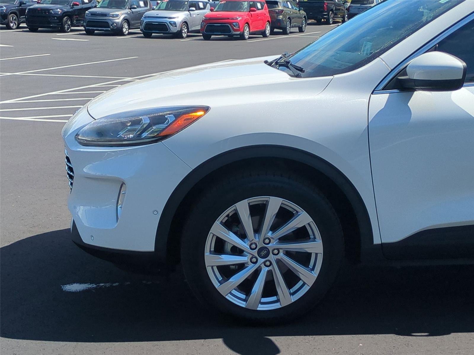 Used 2021 Star White Metallic Tri-Coat Ford Titanium image 11