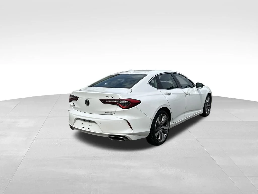 Used 2023 White Acura Advance image 5