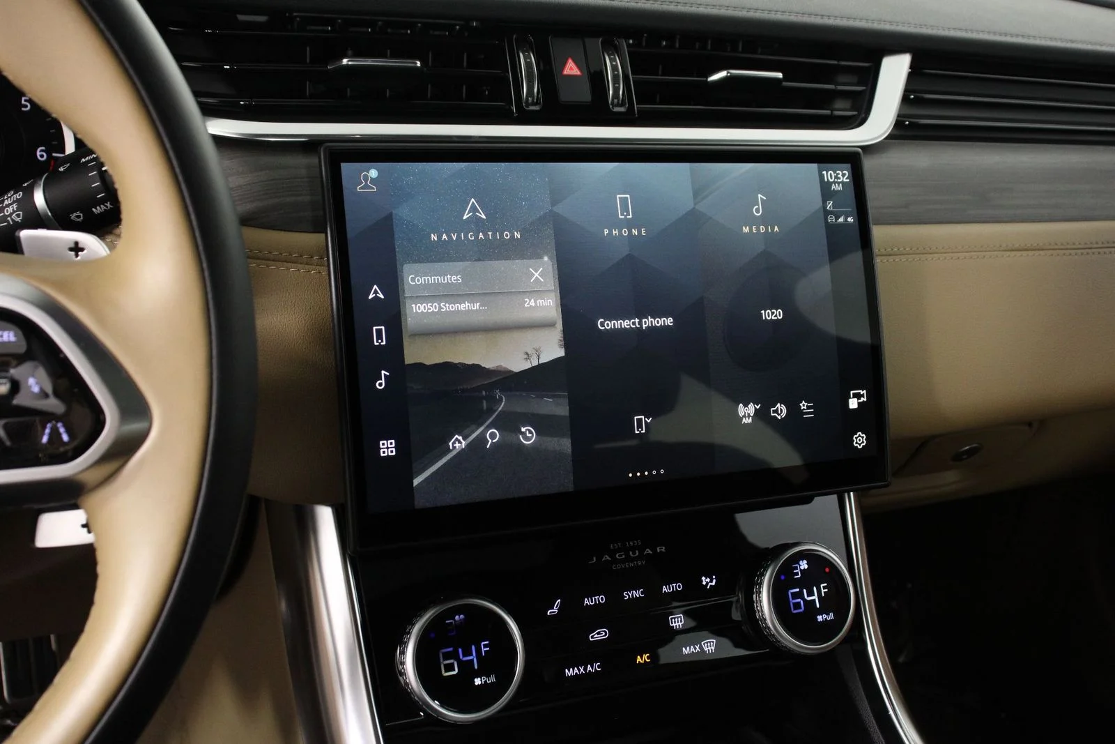 Used 2023 British Racing Green Metallic Jaguar SE image 9
