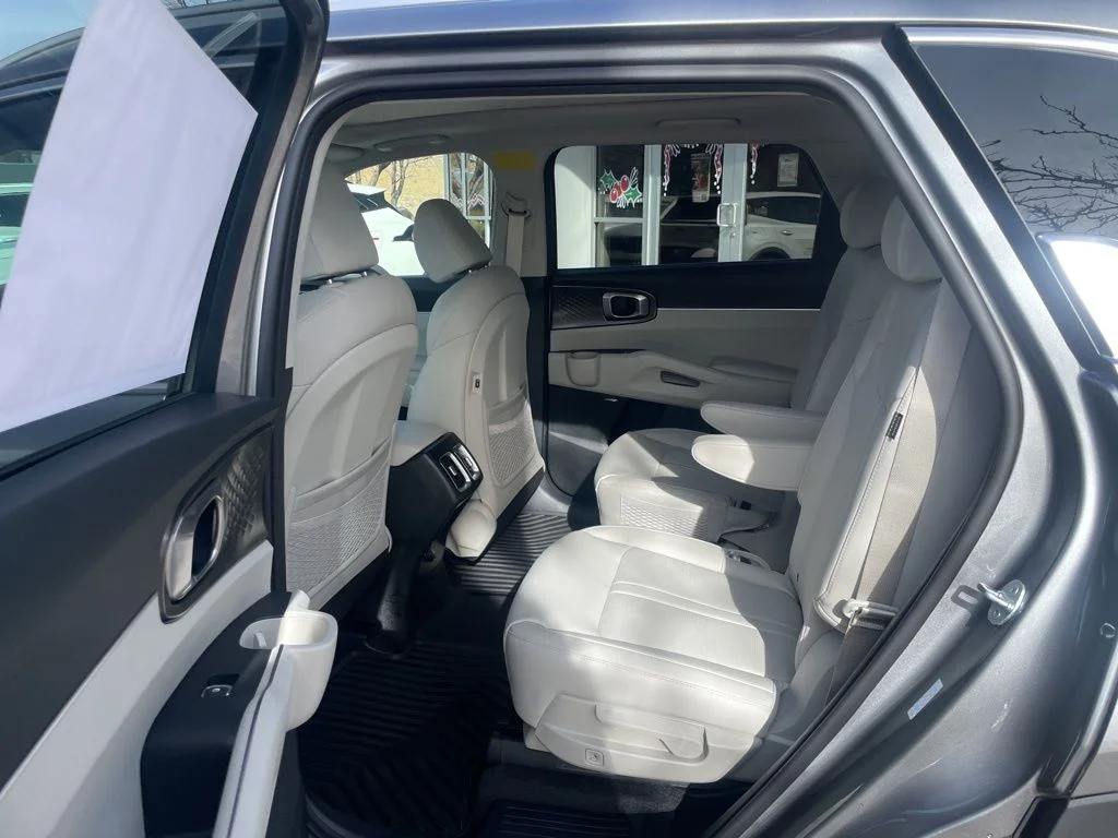 2026 Kia Sorento EX PHEV - Photo 12