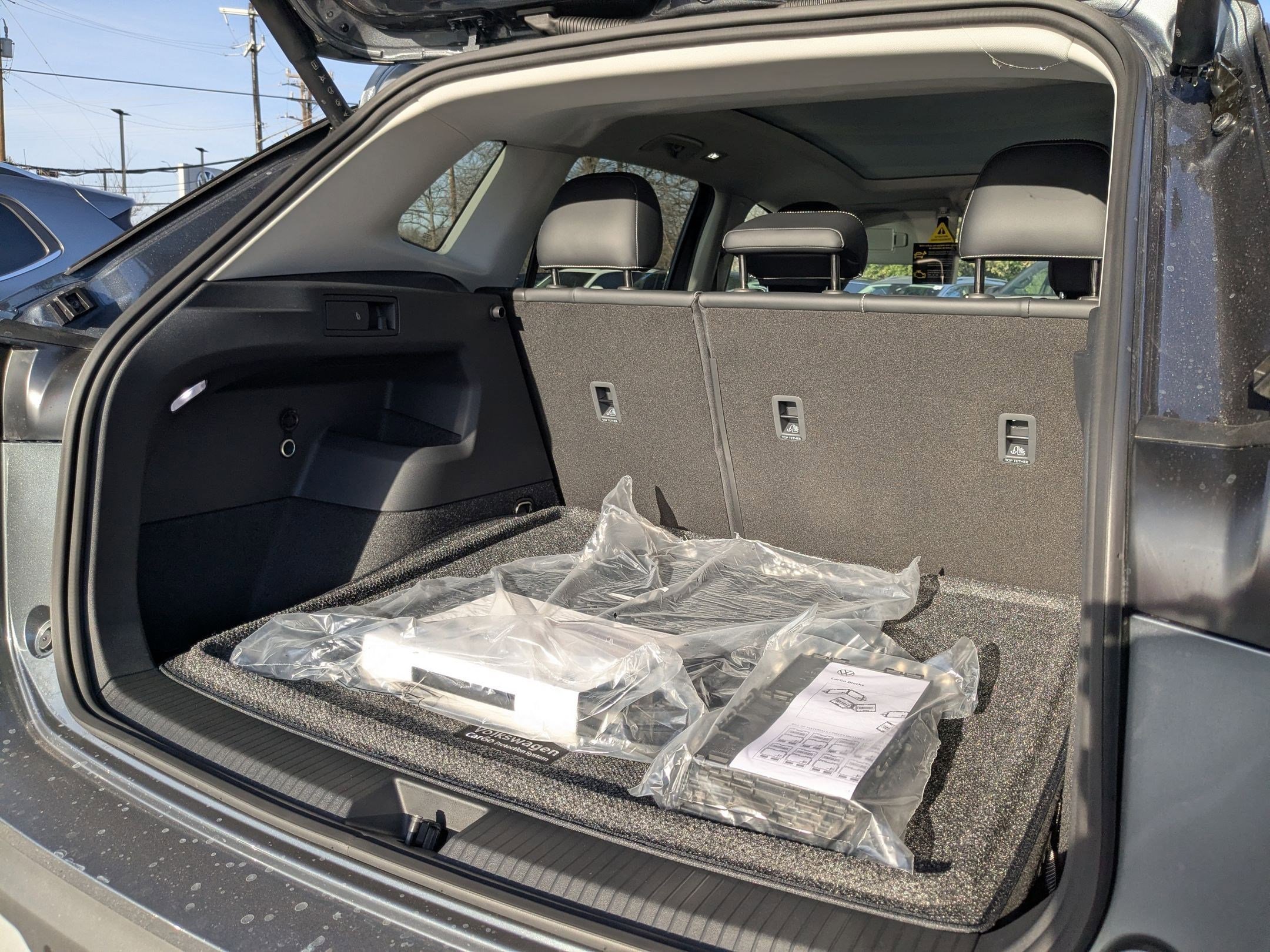 New 2026 Platinum Gray Metallic Volkswagen SE image 18