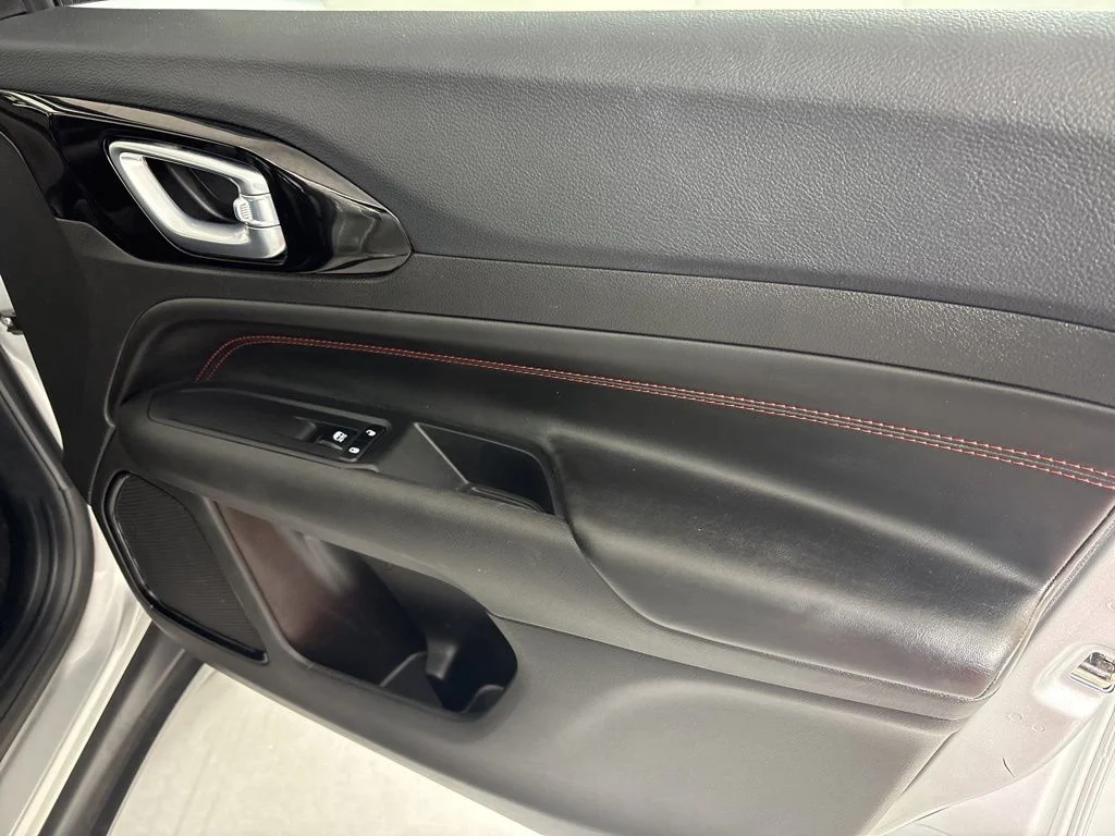 2025 Jeep Compass Trailhawk - Photo 14