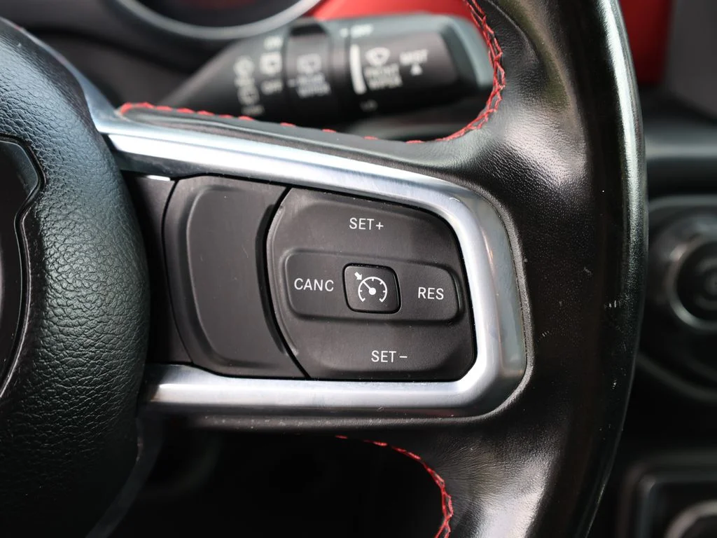 Used 2020 Silver Jeep Unlimited Rubicon image 37