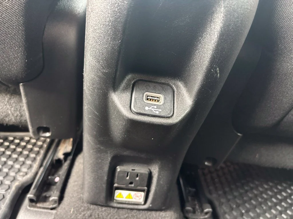 Used 2019 White Jeep Trailhawk image 26