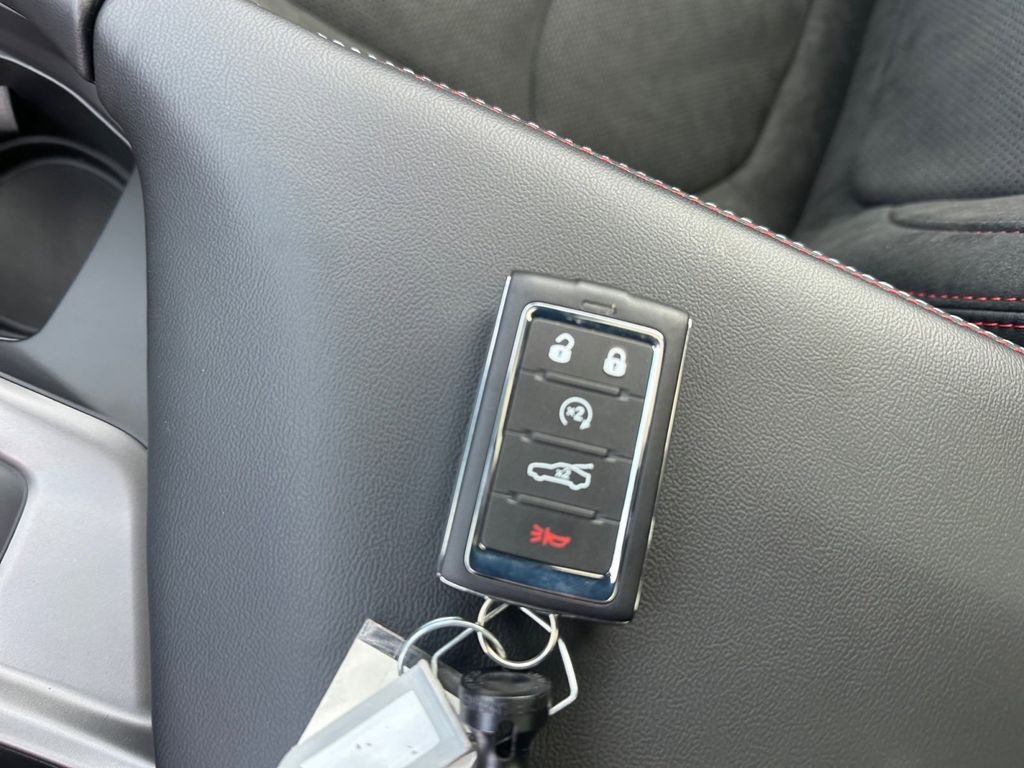Photo 33