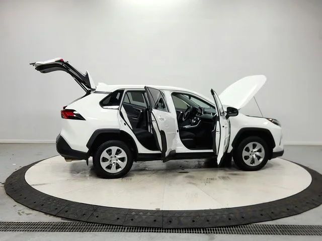 Used 2023 White Toyota LE image 17