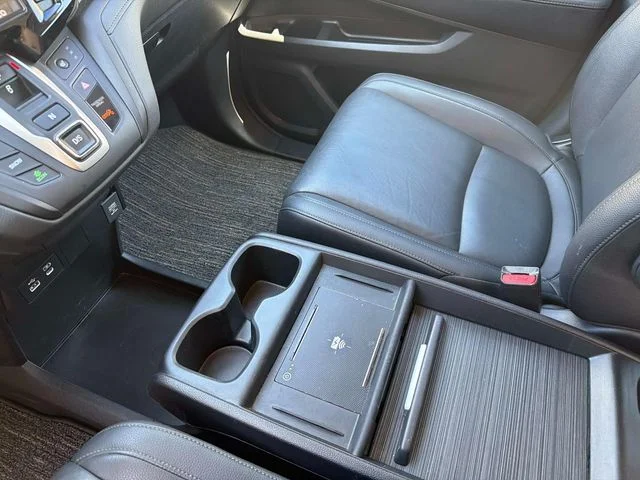 2025 Honda Odyssey EX-L - Photo 31