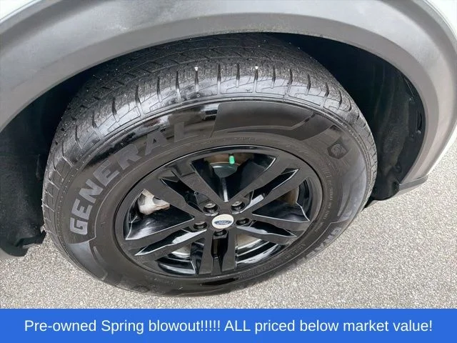 Used 2020 White Ford XLT image 49