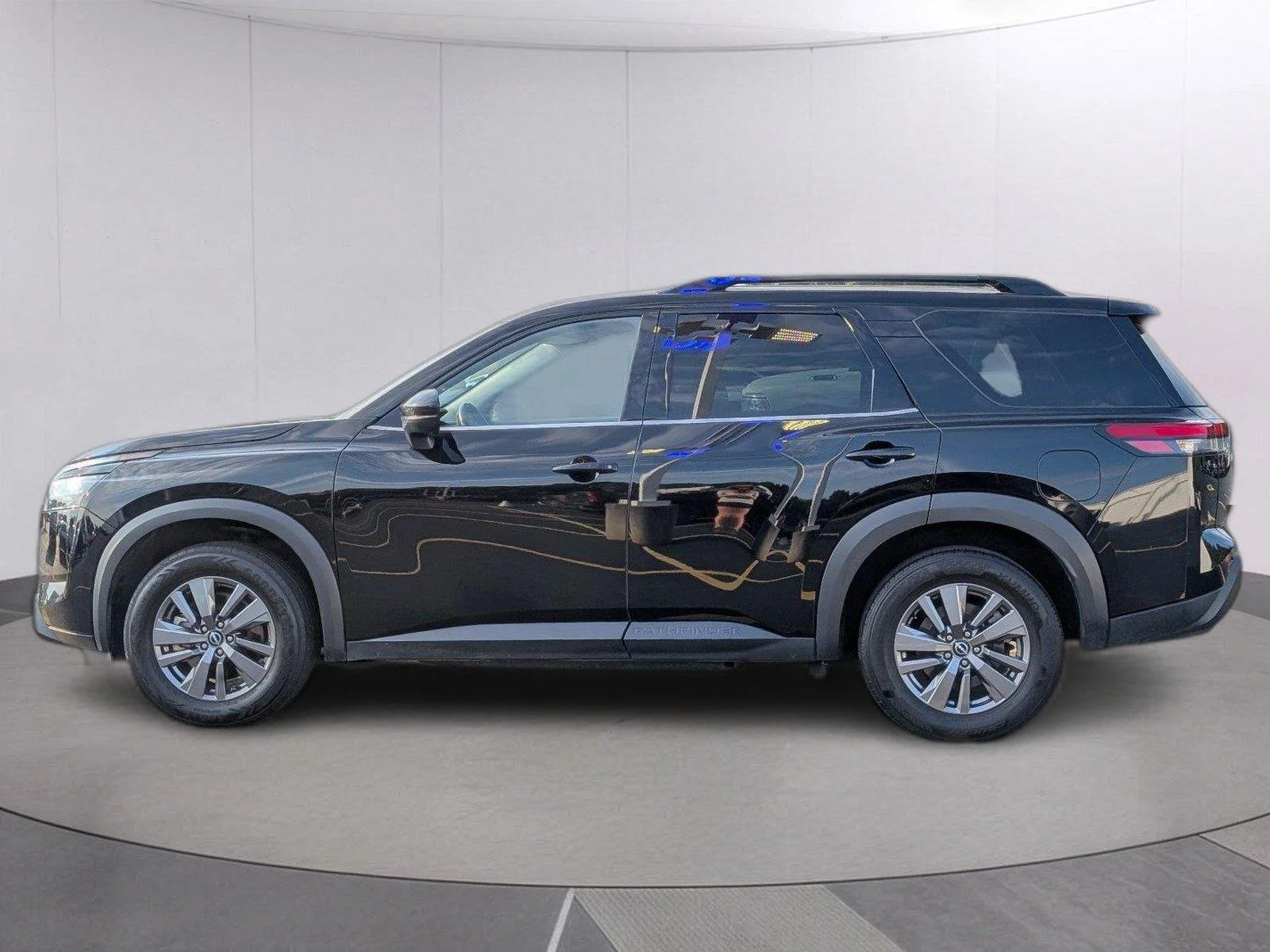 Used 2025 Super Black Nissan SV image 2