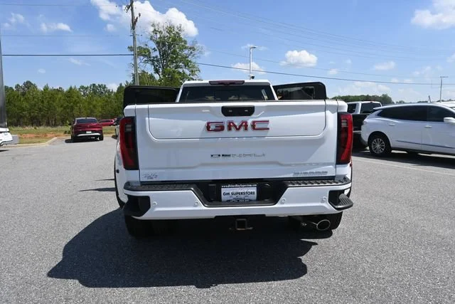 Used 2024 Summit White GMC Denali DRW image 24