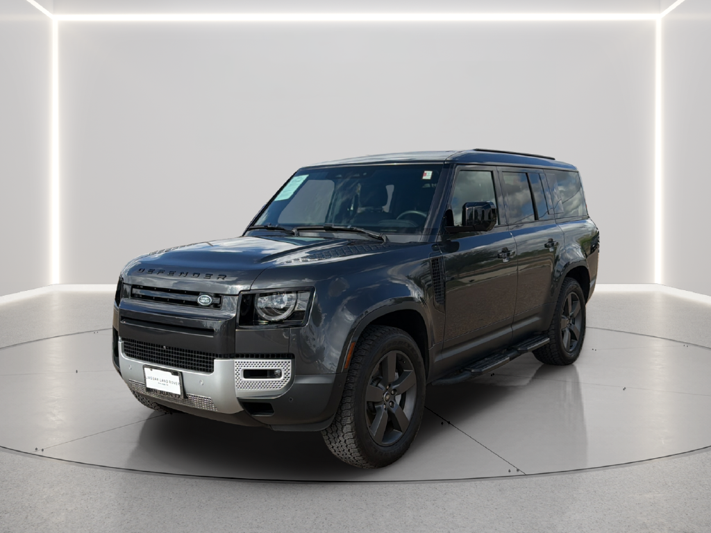 Used 2025 Gray Land Rover S image 9