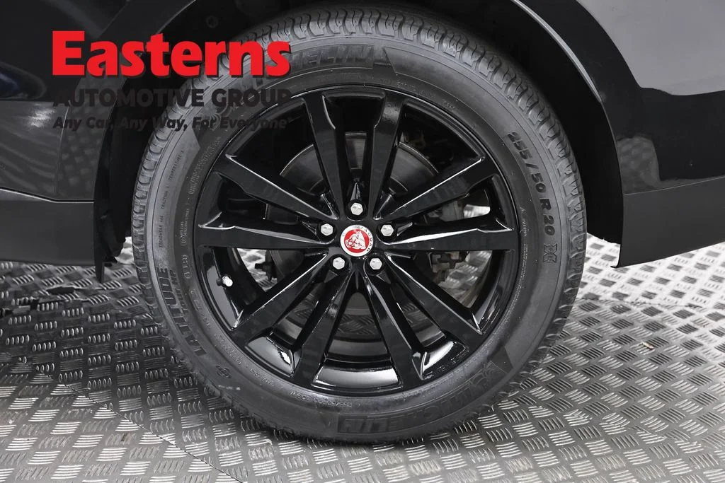 Used 2020 Black Jaguar 25t Prestige image 37