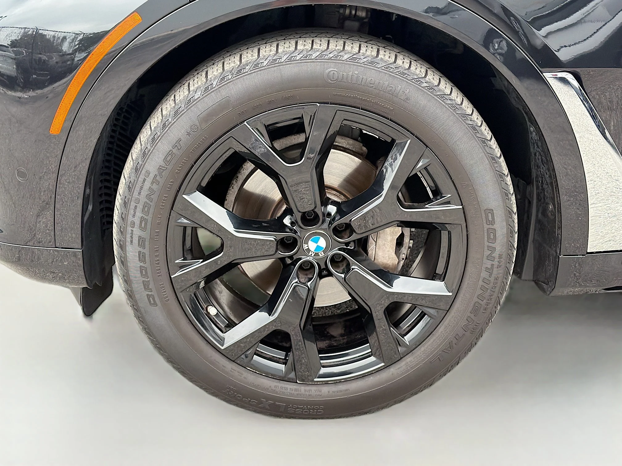 Used 2022 Black Sapphire Metallic BMW xDrive40i image 44