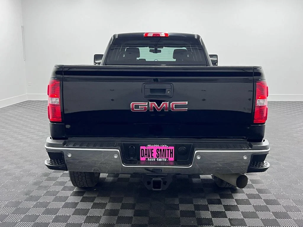 Used 2019 Onyx Black GMC SLT image 10