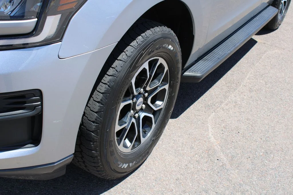 Used 2022 Silver Metallic Ford XLT image 12